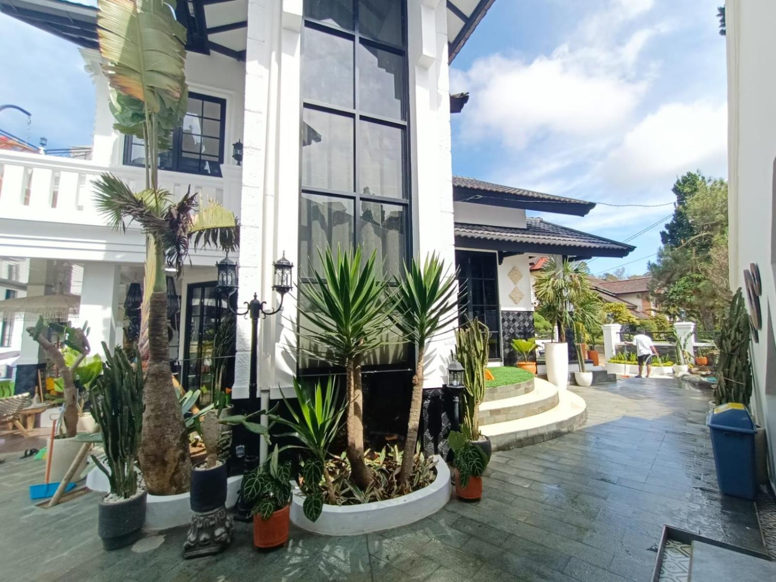 Villa Kota Bunga Malini 10 Cikundul Esterno foto