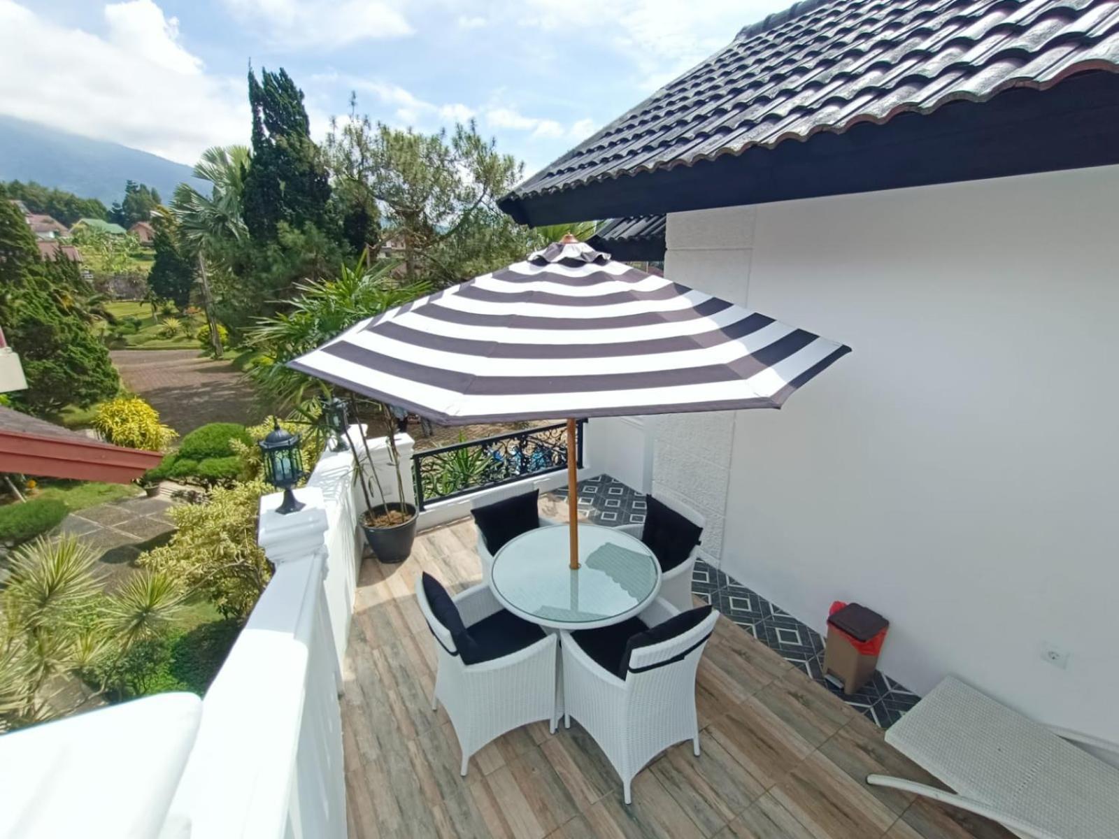 Villa Kota Bunga Malini 10 Cikundul Esterno foto